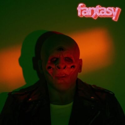 M83 sort Fantasy